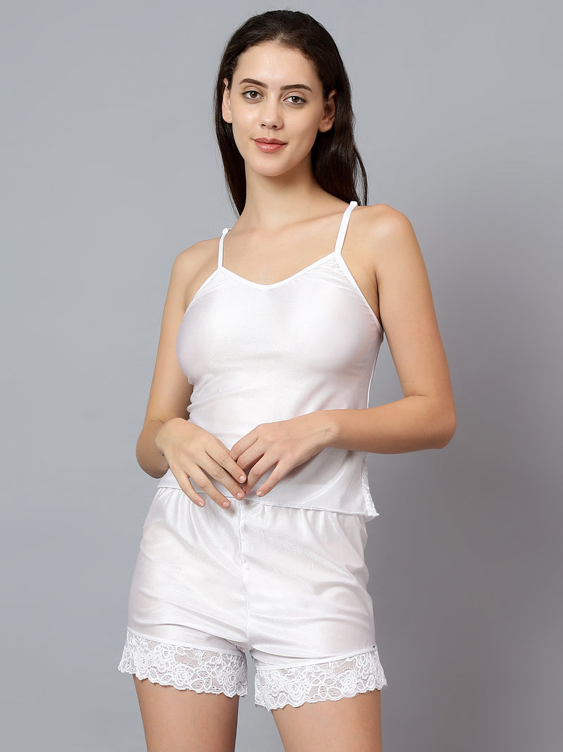 Velvi Figure Nuclear Sleepwear Set (White)